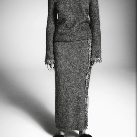 H&M Edition Beaded Detail Maxi dark grey sweater skirt, new with tags, s + m - Picture 3 of 9